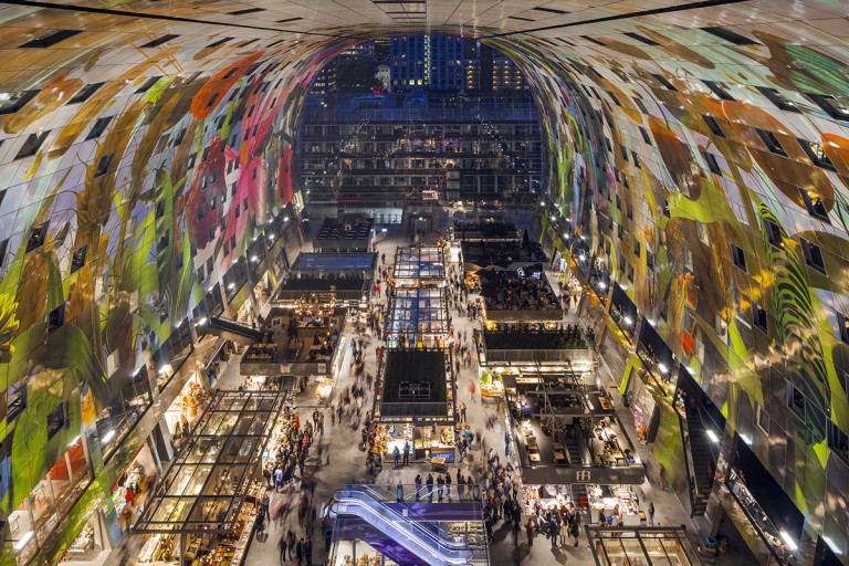 The Markthal from above at night. ©Daria Scagliola/Stijn Brakkee