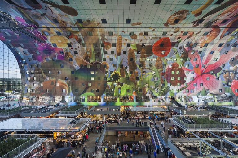 The Markthal contains 228 apartments, of which 126 apartments were for sale and 102 were for rent.  ©Daria Scagliola/Stijn Brakkee